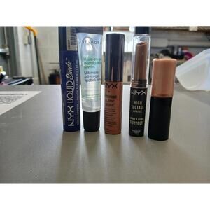 NYX Liquid Suede Cream Lipstick Set with Sephora Ultimate Oil-in-Gel Lipstick